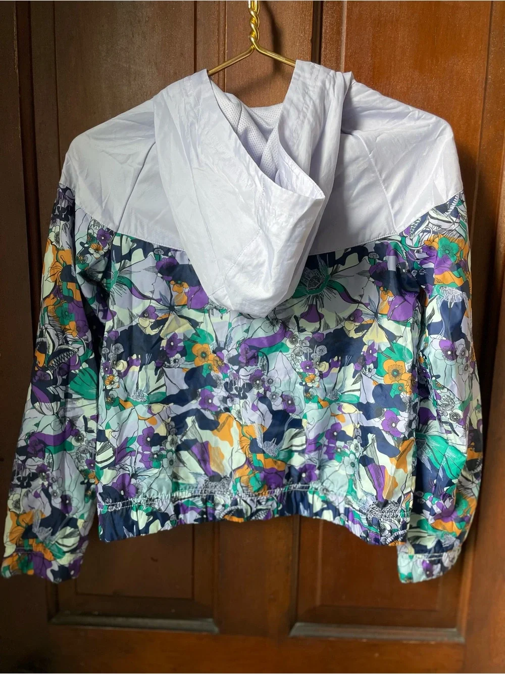 Nike girls large light purple windbreaker jacket